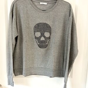 Gray Skull Sweatshirt Small